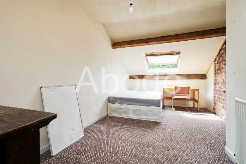 9 bedroom house for rent