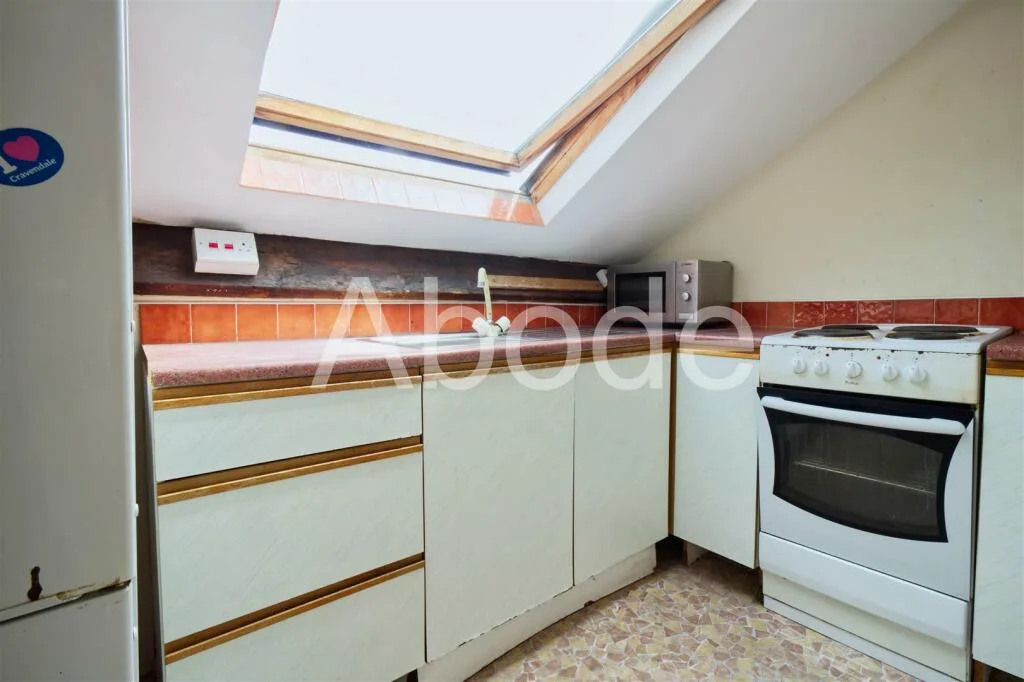 9 bedroom house for rent