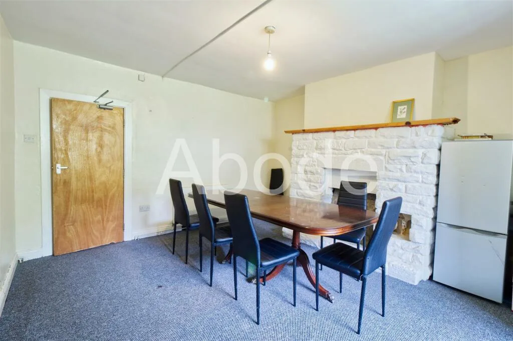 9 bedroom house for rent