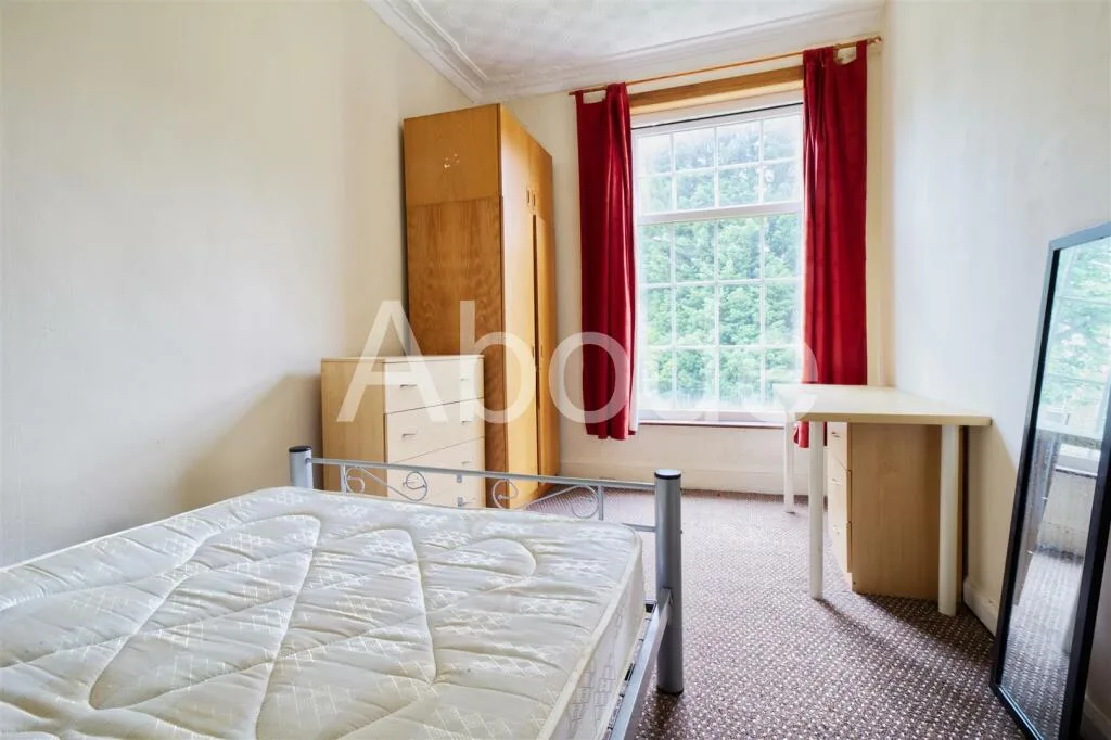 9 bedroom house for rent
