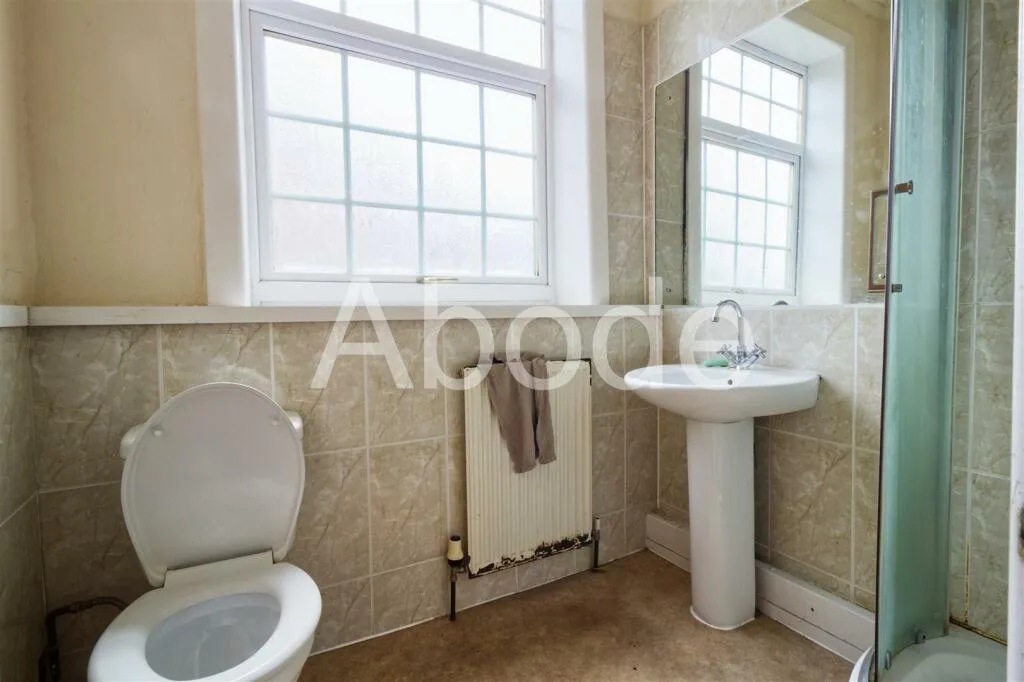 9 bedroom house for rent