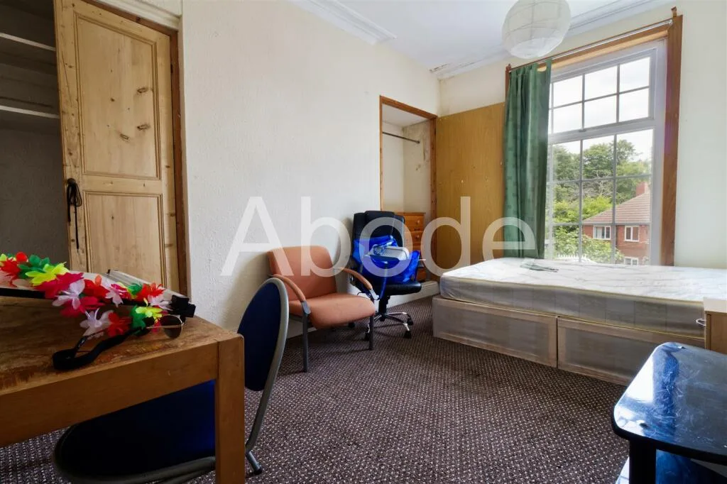 9 bedroom house for rent