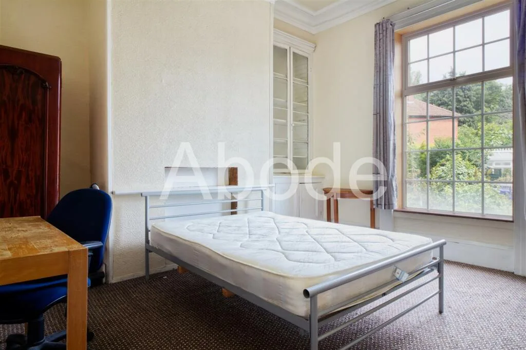 9 bedroom house for rent