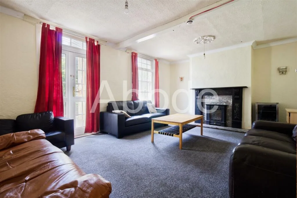 9 bedroom house for rent