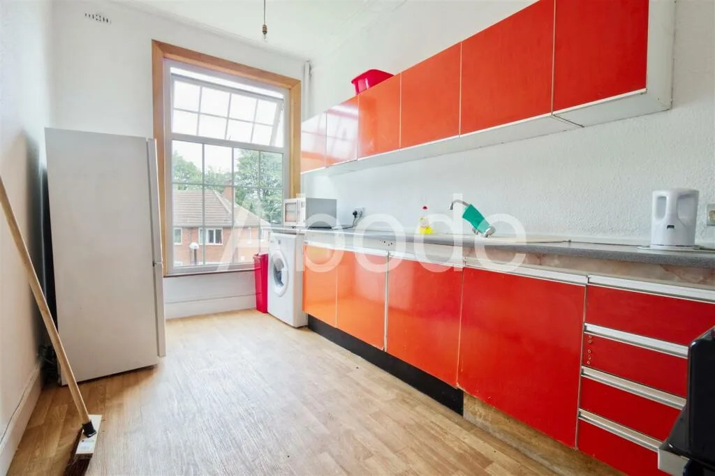 9 bedroom house for rent