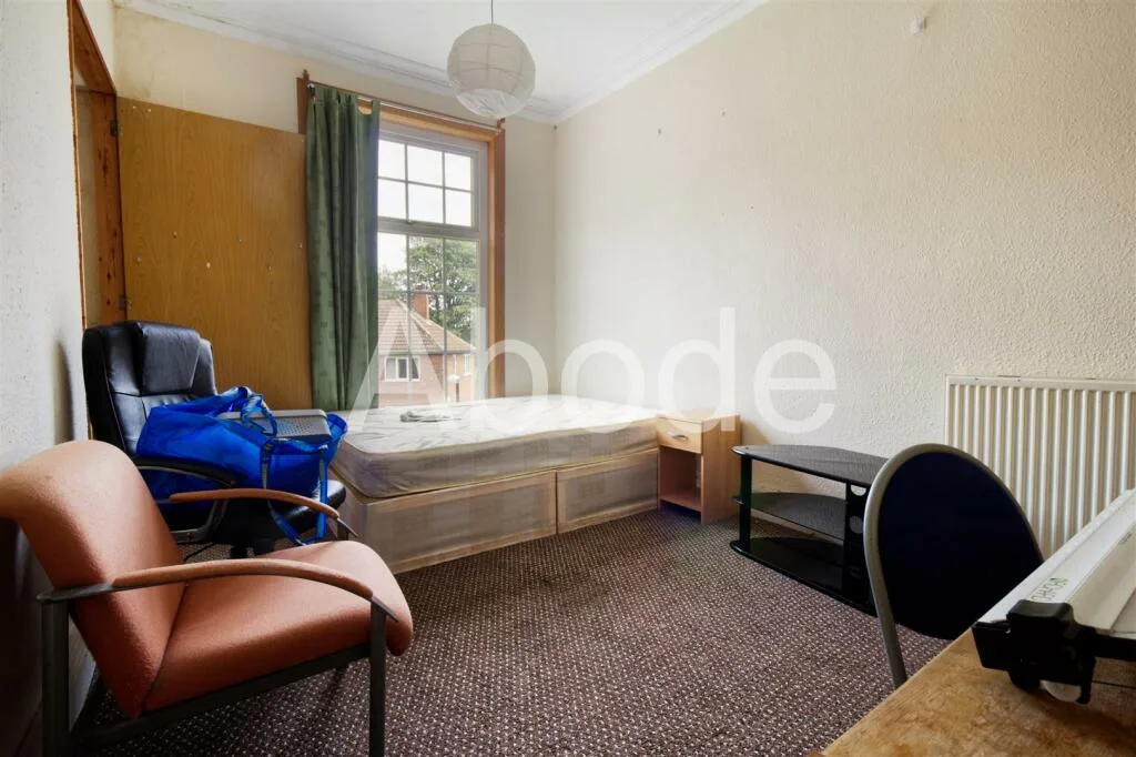 9 bedroom house for rent