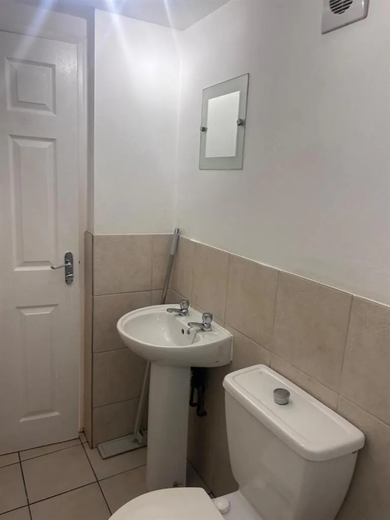 1 bedroom house for rent