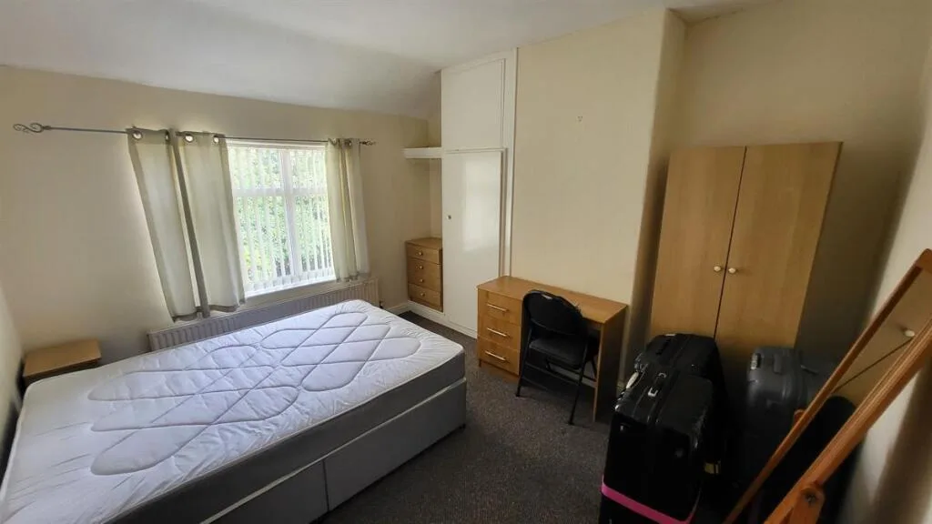 4 bedroom house for rent
