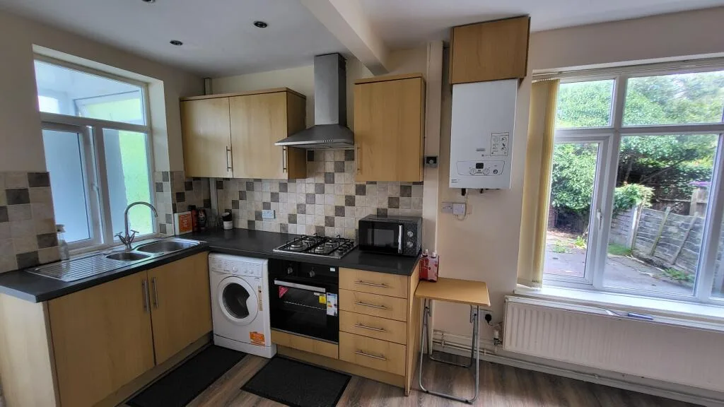 4 bedroom terraced house for rent