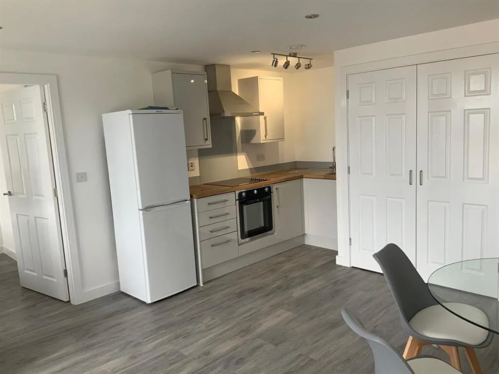 2 bedroom flat for rent