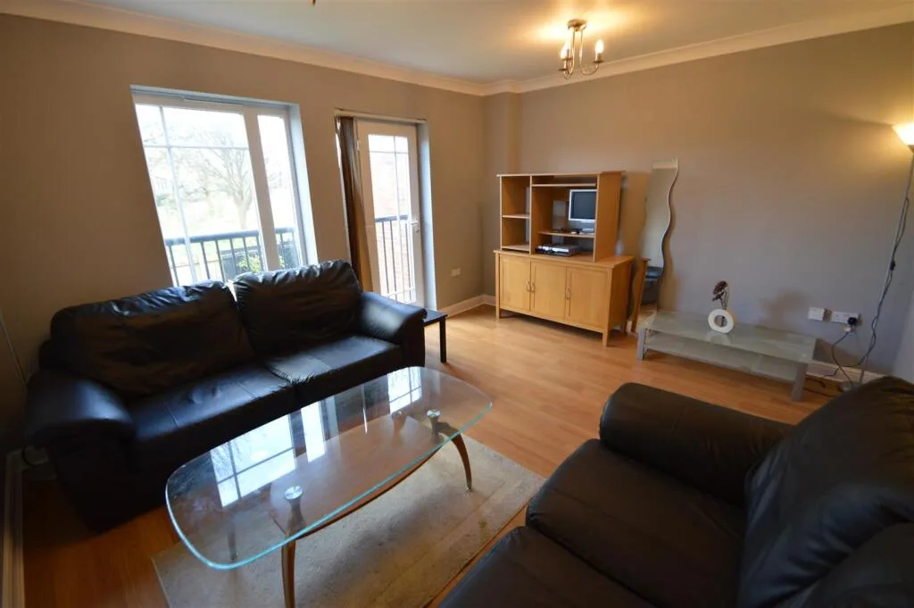 4 bedroom town house for rent