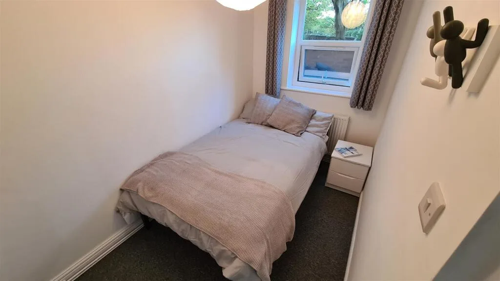 2 bedroom ground floor flat for rent