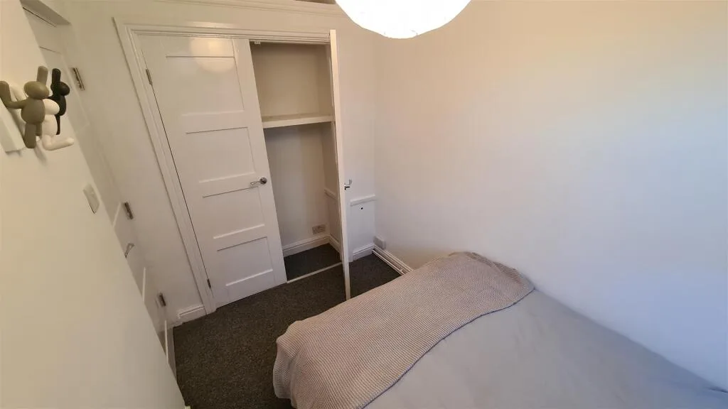 2 bedroom ground floor flat for rent