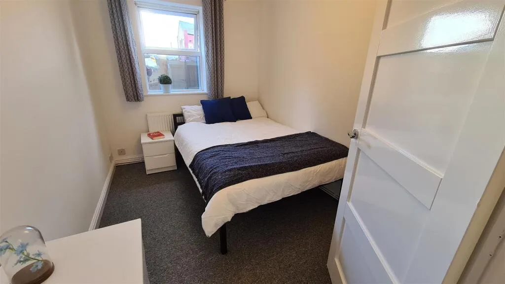 2 bedroom ground floor flat for rent