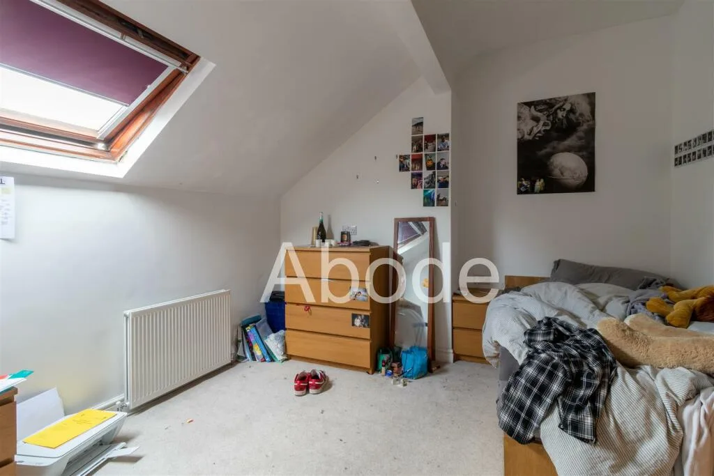 6 bedroom house for rent