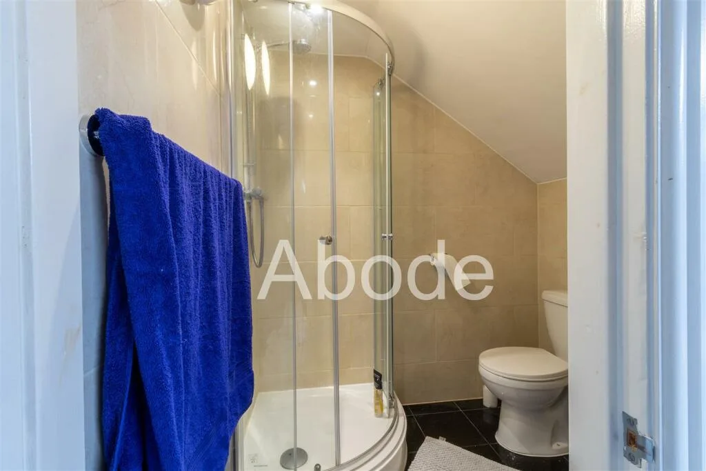 6 bedroom house for rent