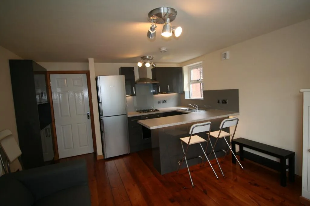 3 bedroom flat for rent