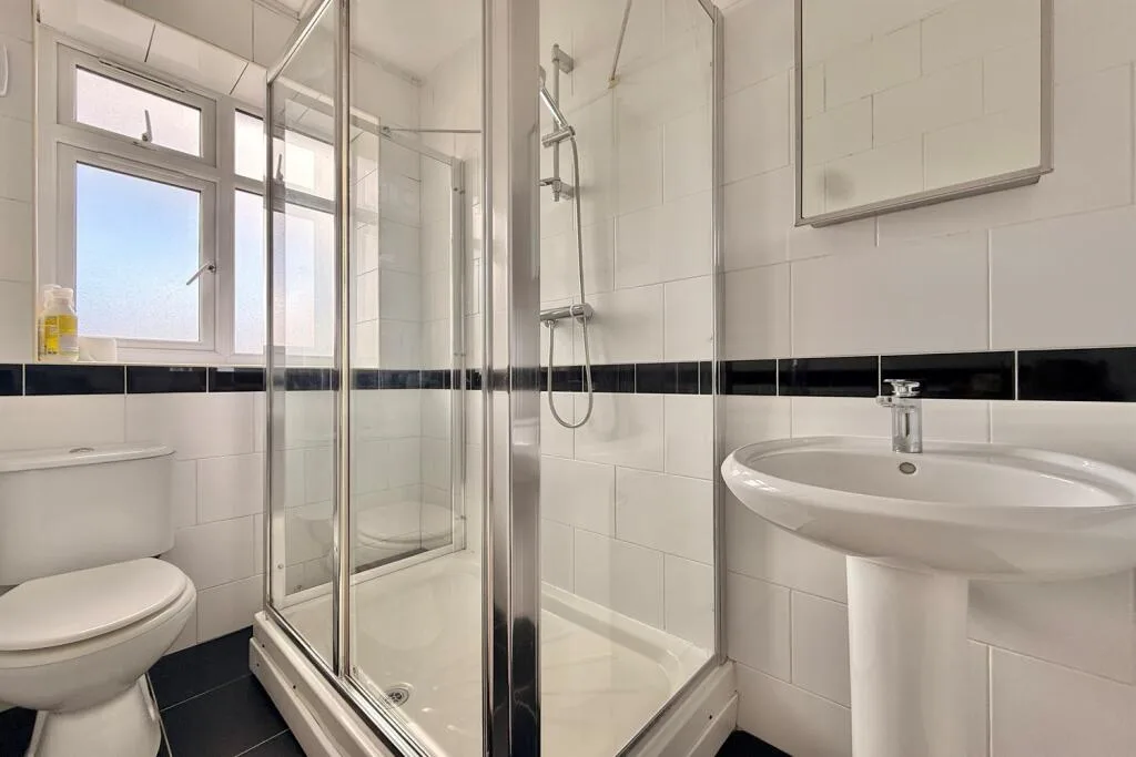 3 bedroom apartment for rent