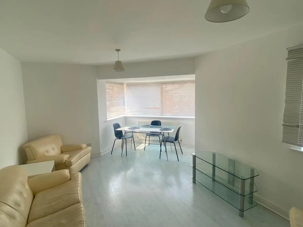 3 bedroom apartment for rent
