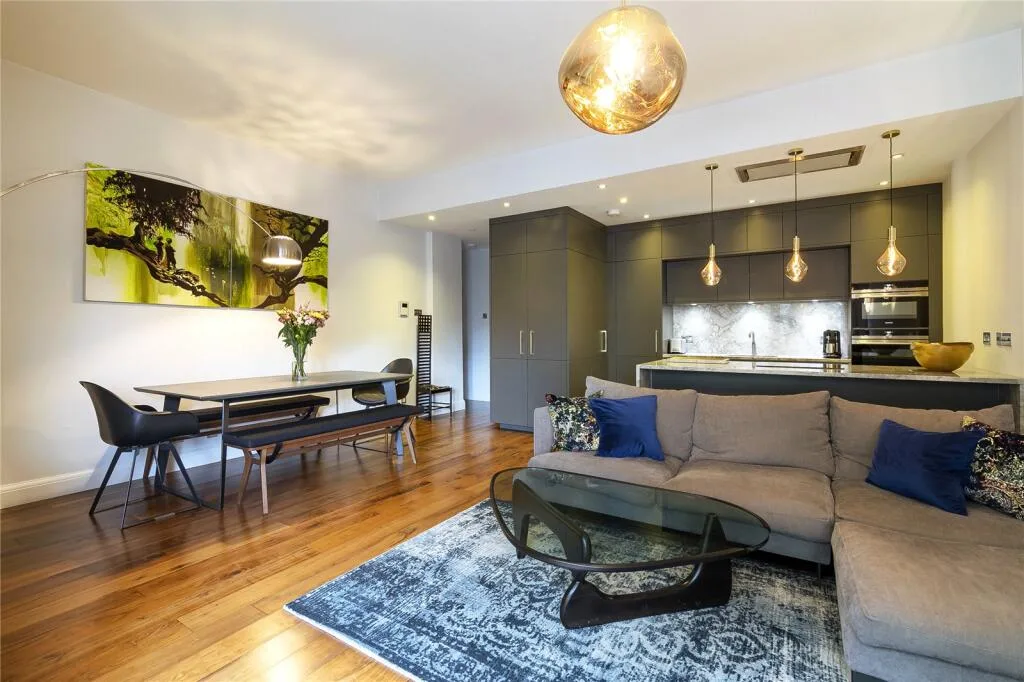 2 bedroom flat for rent