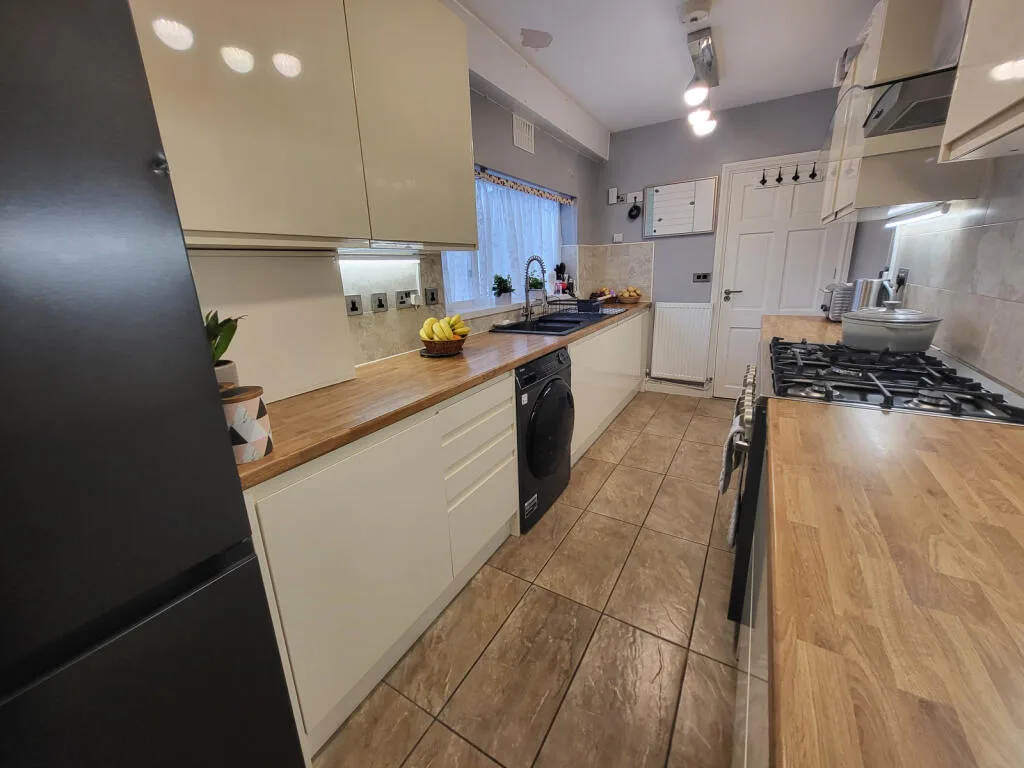 1 bedroom semi-detached house for rent