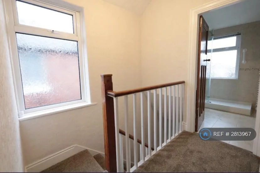 4 bedroom semi-detached house for rent