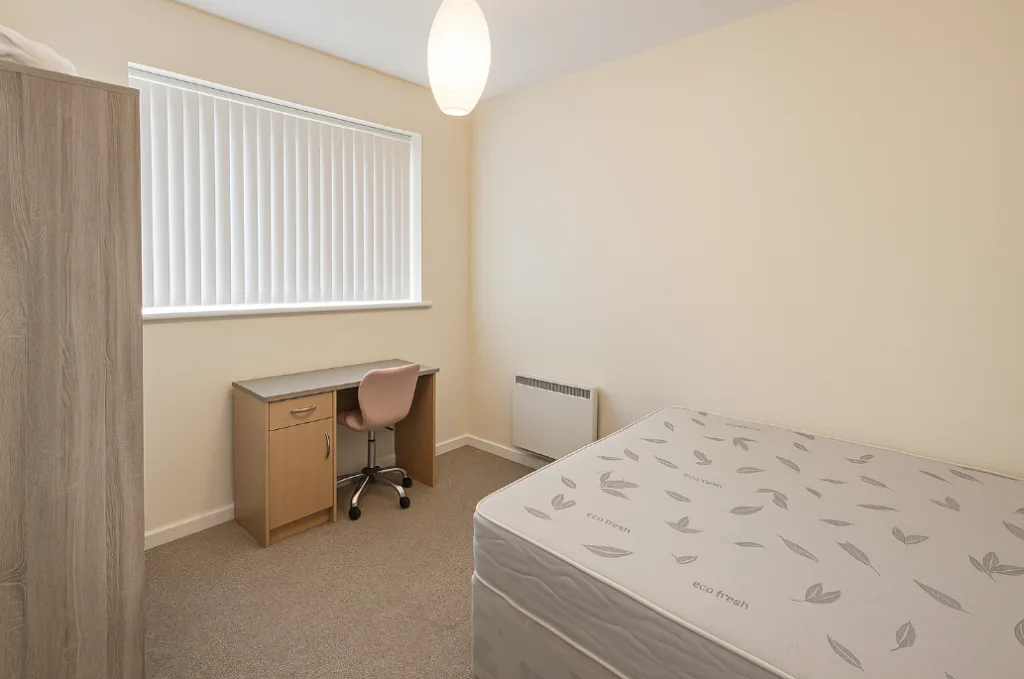 3 bedroom semi-detached house for rent