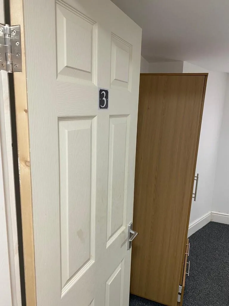 4 bedroom semi-detached house for rent