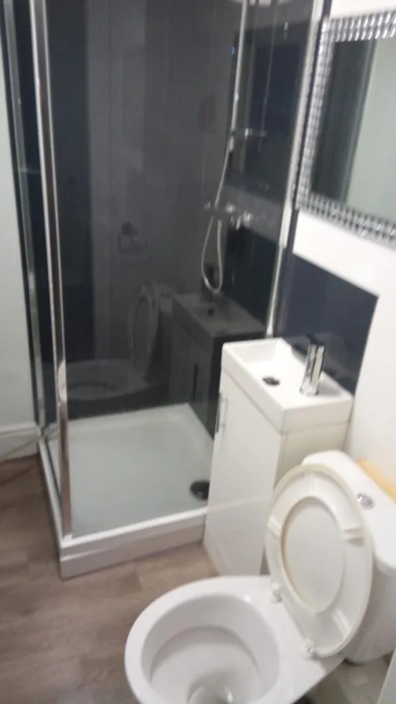 4 bedroom semi-detached house for rent