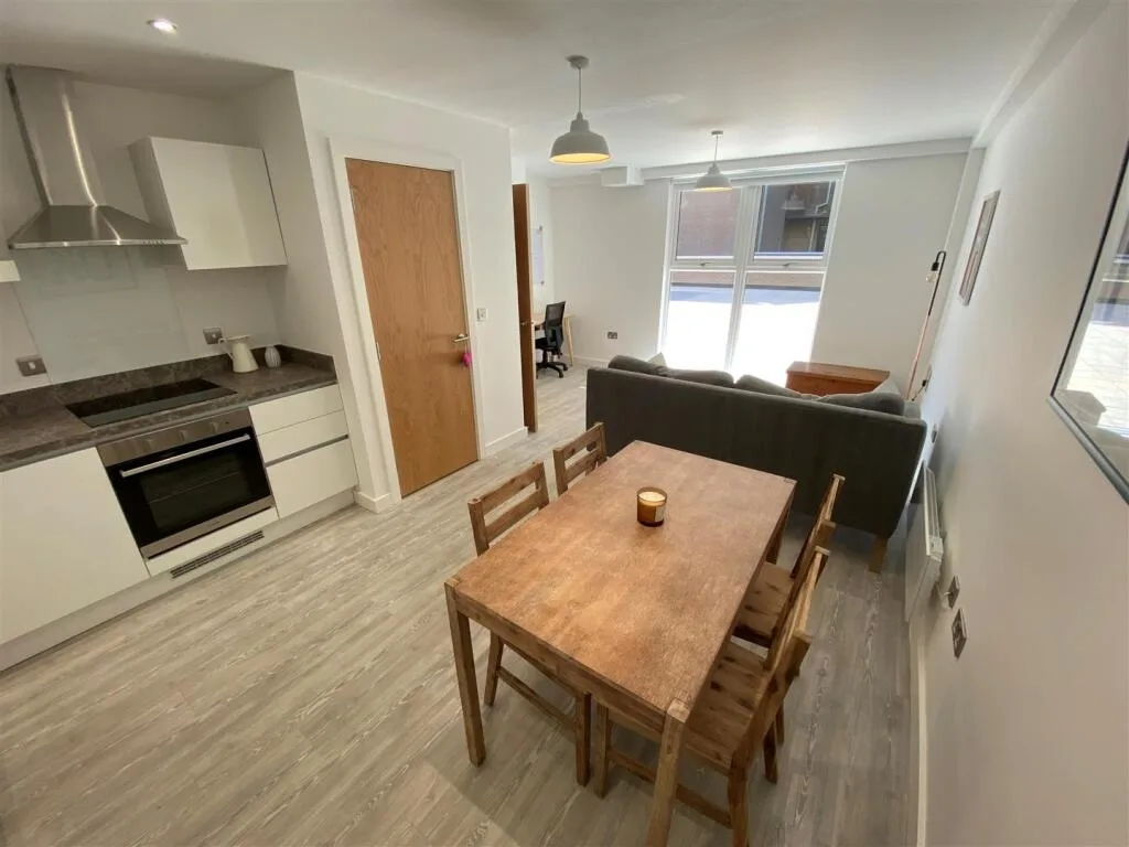 2 bedroom duplex for rent