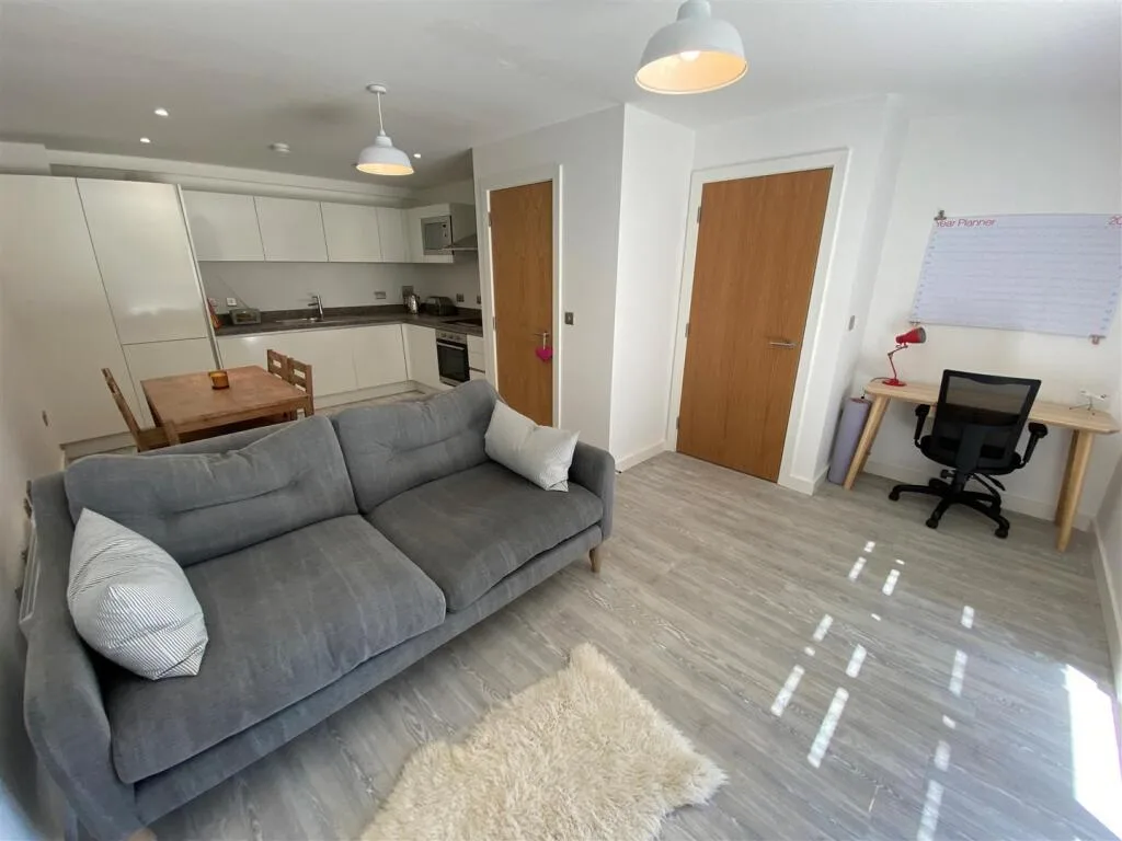 2 bedroom duplex for rent