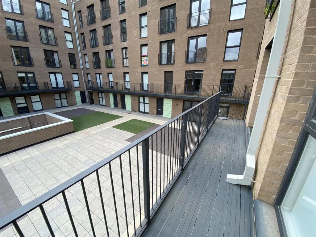 2 bedroom duplex for rent
