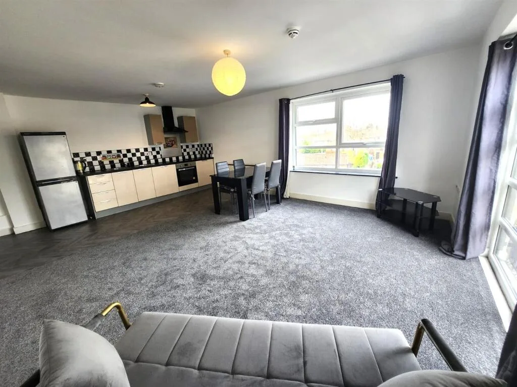2 bedroom flat for rent