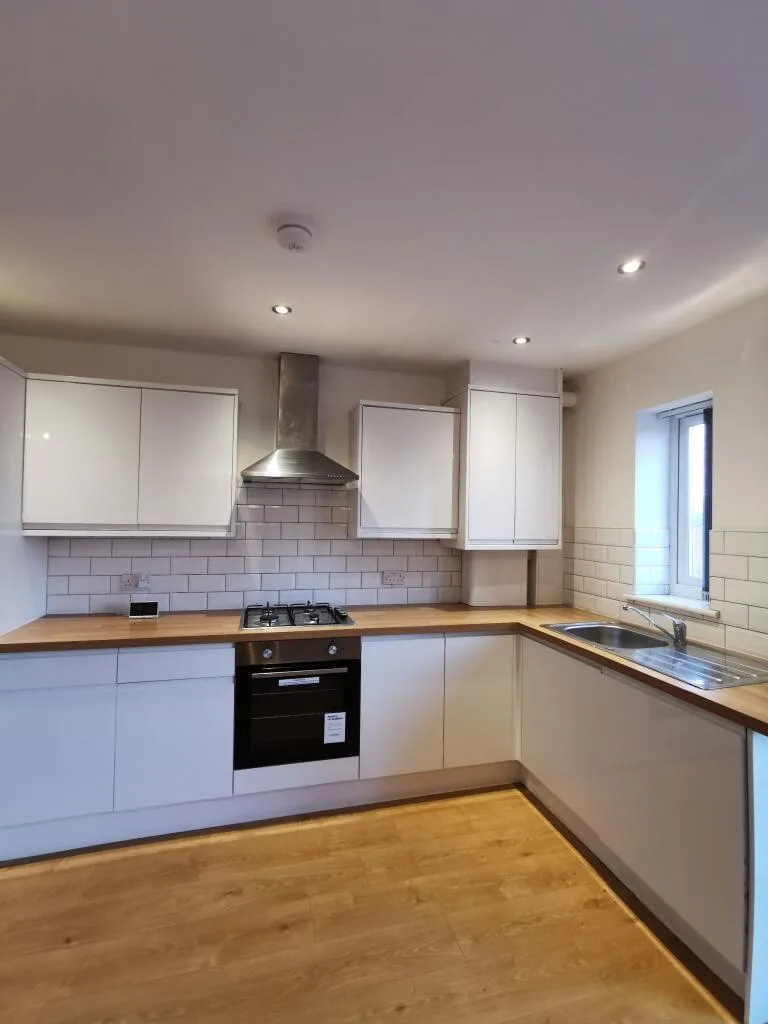 4 bedroom apartment for rent