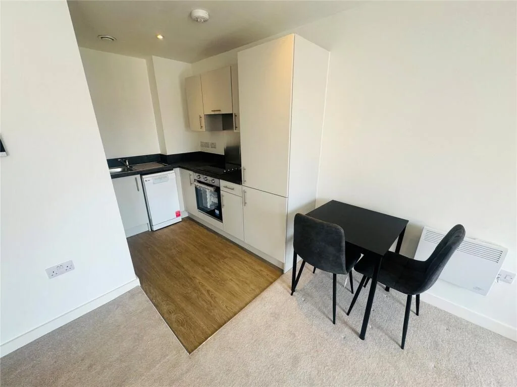 Studio flat for rent