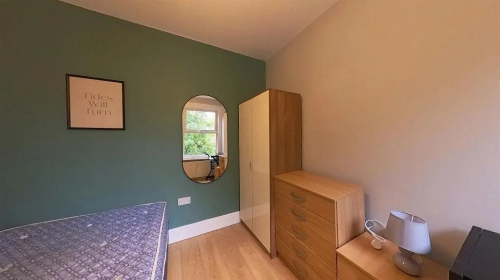 5 bedroom house for rent