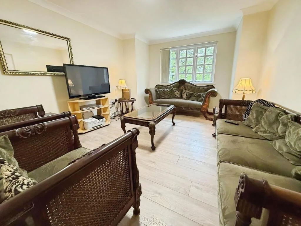 2 bedroom flat for rent