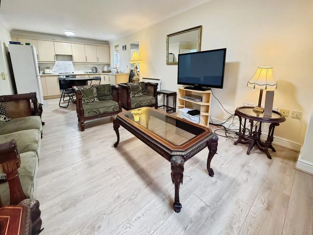 2 bedroom flat for rent