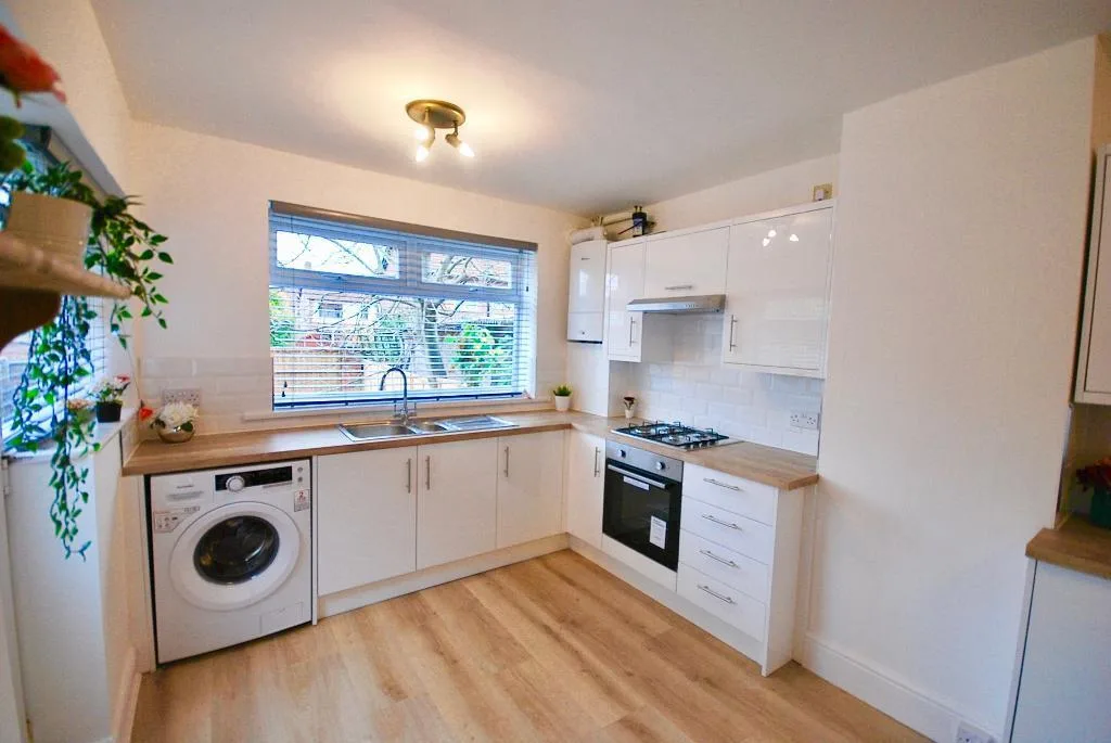 4 bedroom terraced house for rent