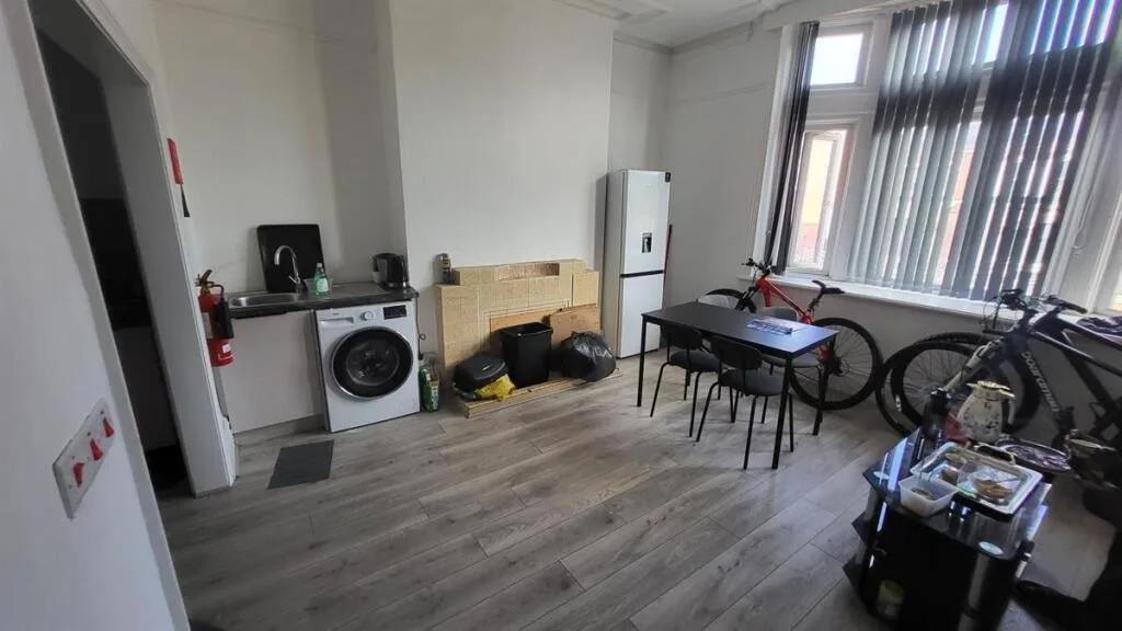 5 bedroom house for rent