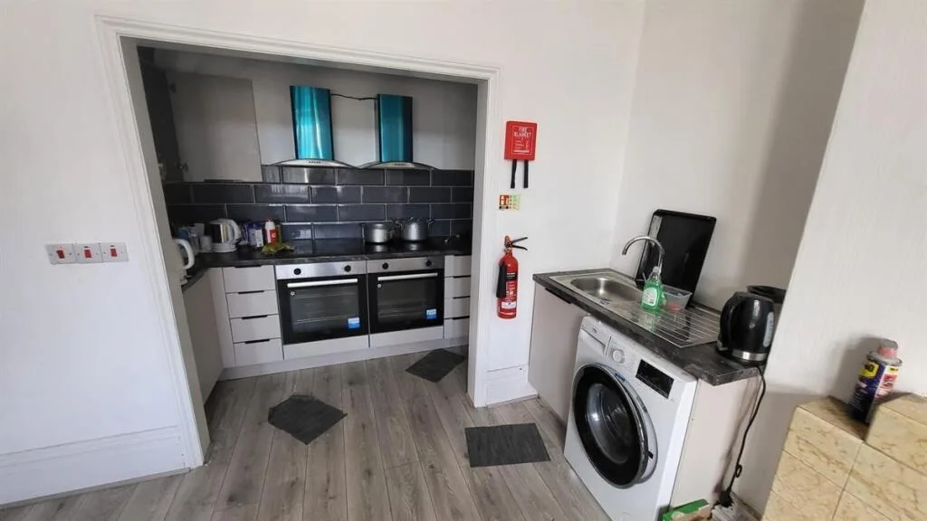 5 bedroom house for rent