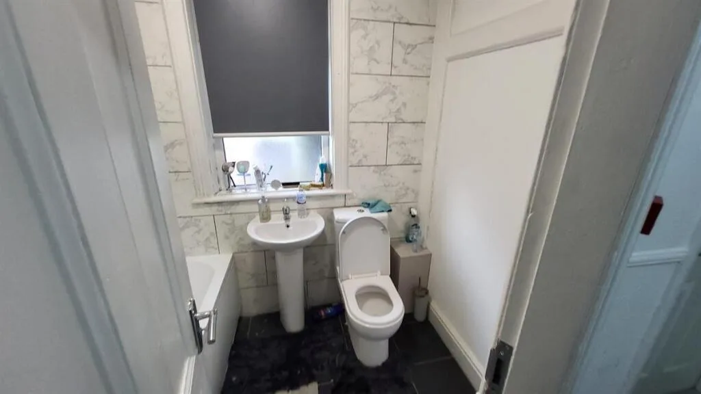 5 bedroom house for rent