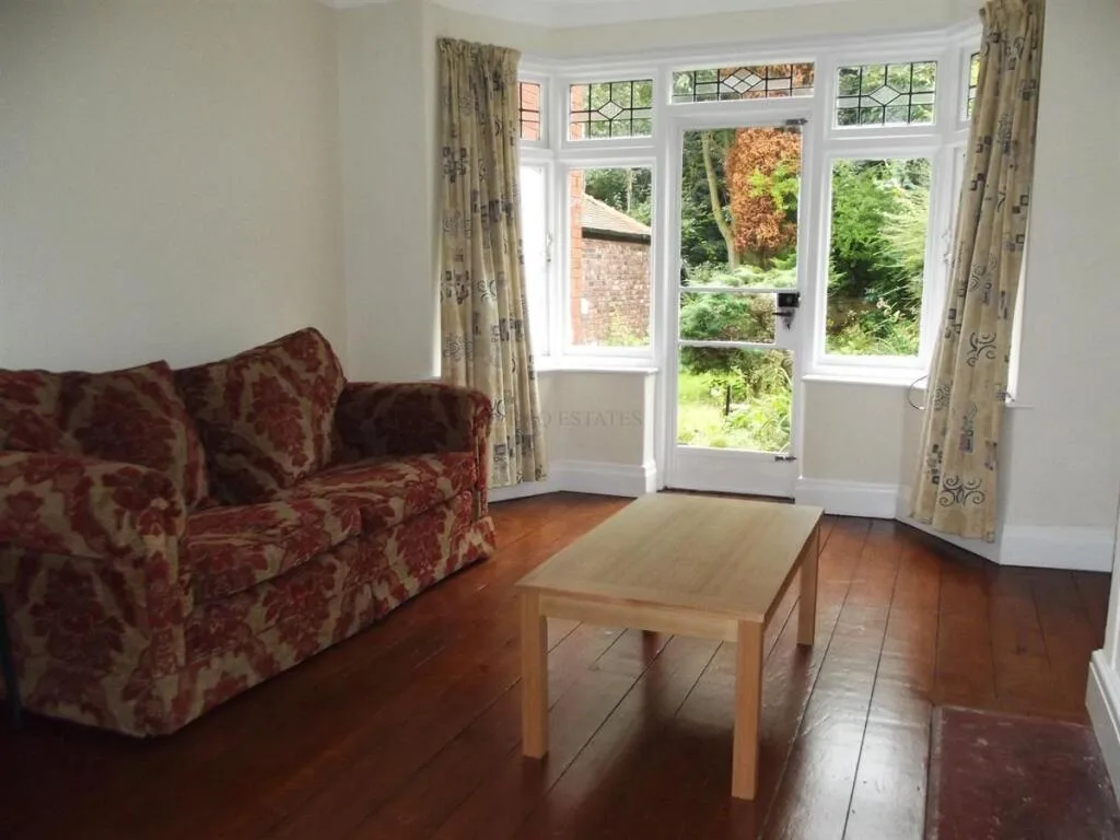 5 bedroom house for rent