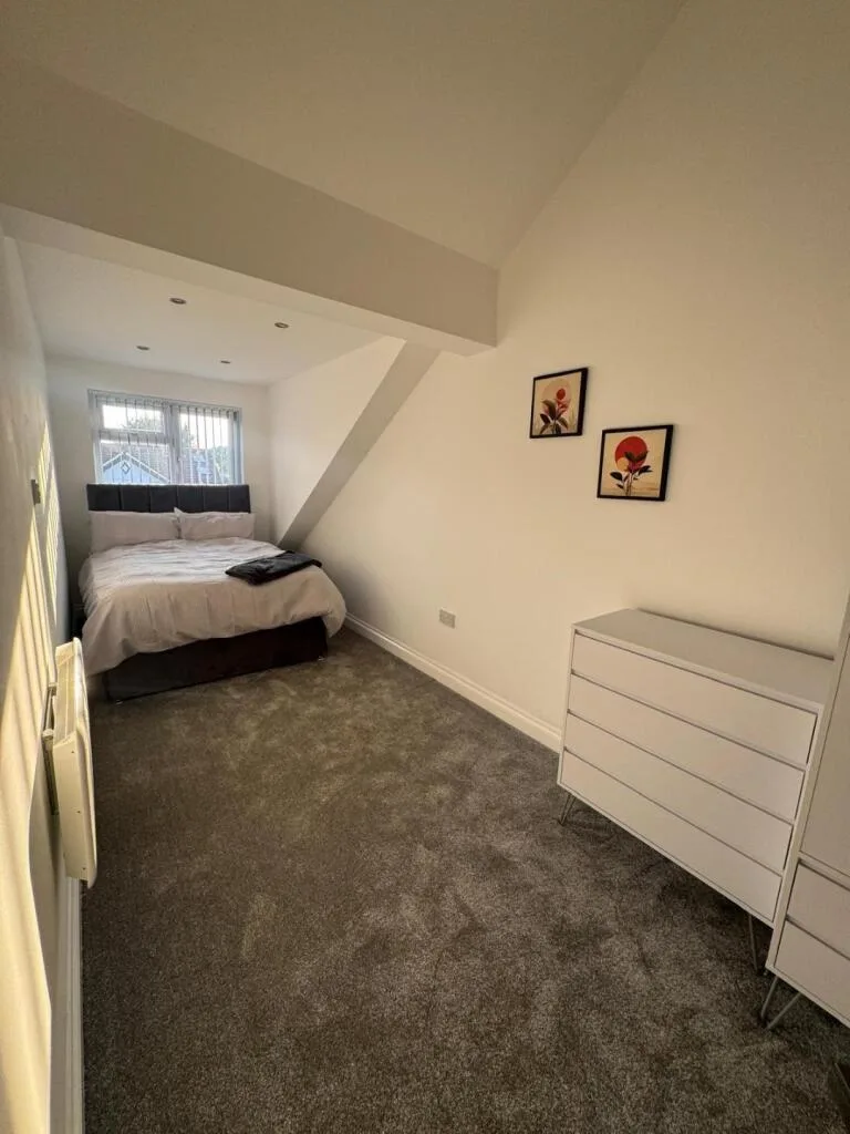 2 bedroom house for rent