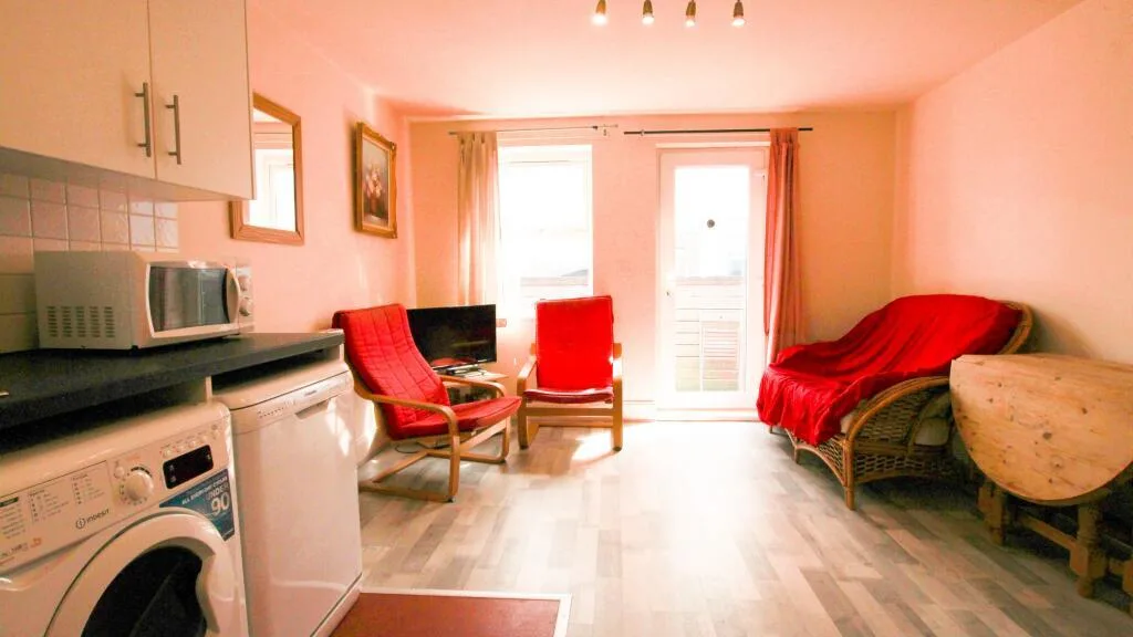 4 bedroom flat for rent