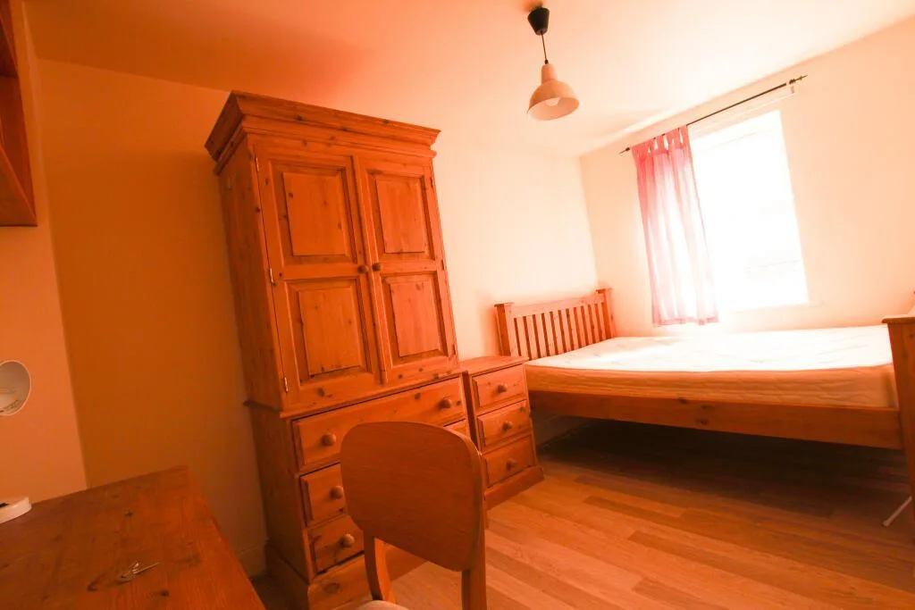 4 bedroom flat for rent