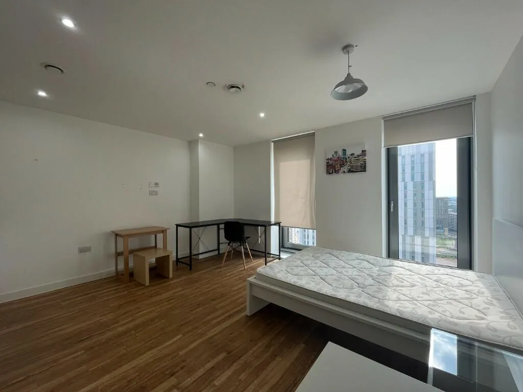 Studio flat for rent