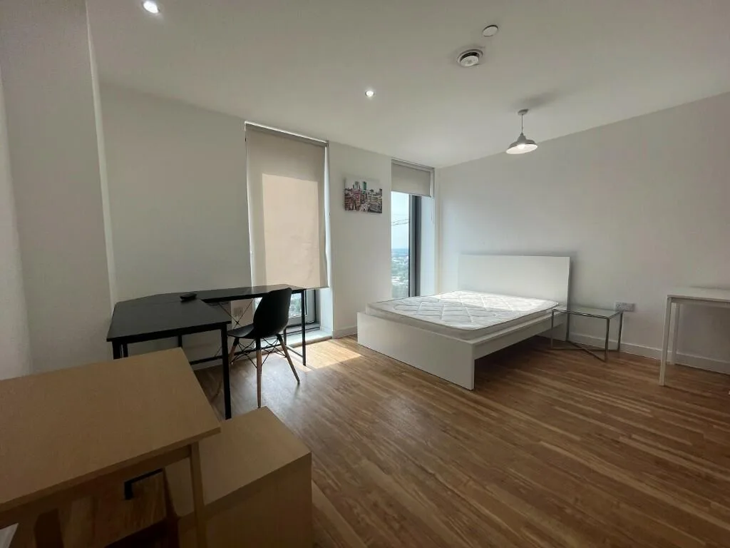 Studio flat for rent