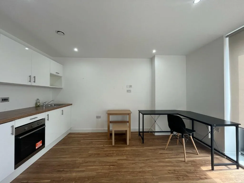 Studio flat for rent