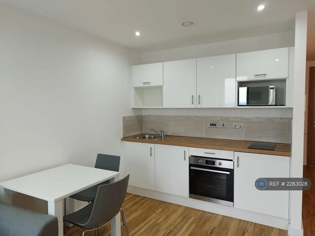 Studio flat for rent
